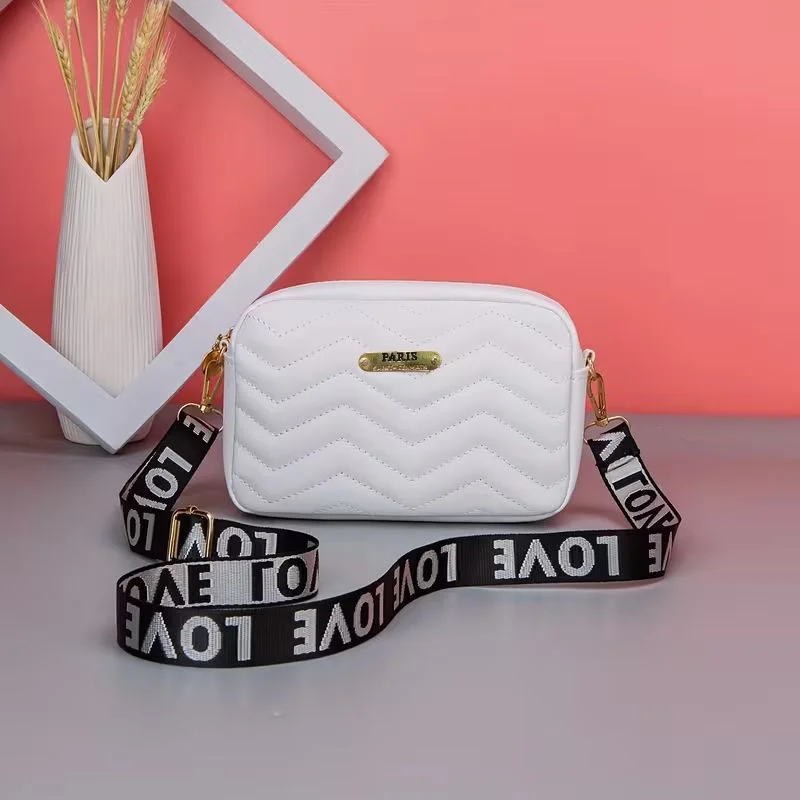 ProductImage-2025-11-24T170751.527_1763986288.webp White Leather Handbag for Girls & Women | Stylish Shoulder & Crossbody Bag | Daily Use & Gift - Image 6